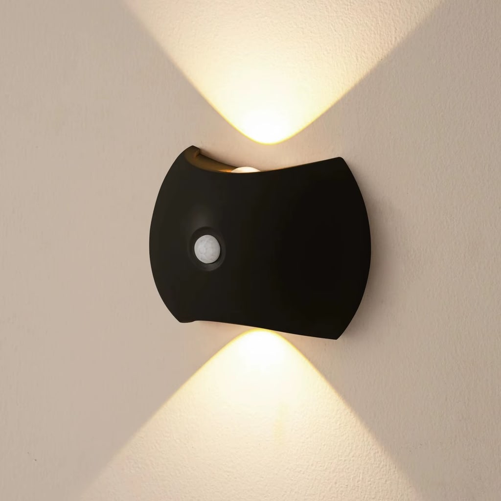 Motion Sense Wall Light in Black